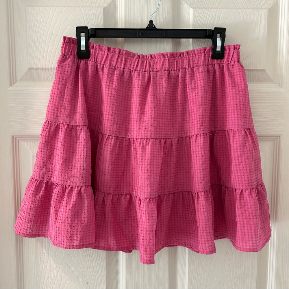 Le Lis Pink Tiered Mini Skirt